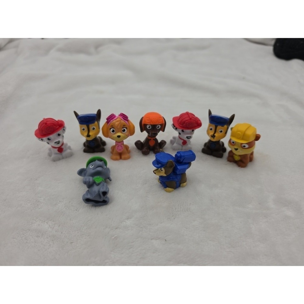 Lot of 9~Paw Patrol Mini Figurines~1.75 inch‎ Dog Figures
